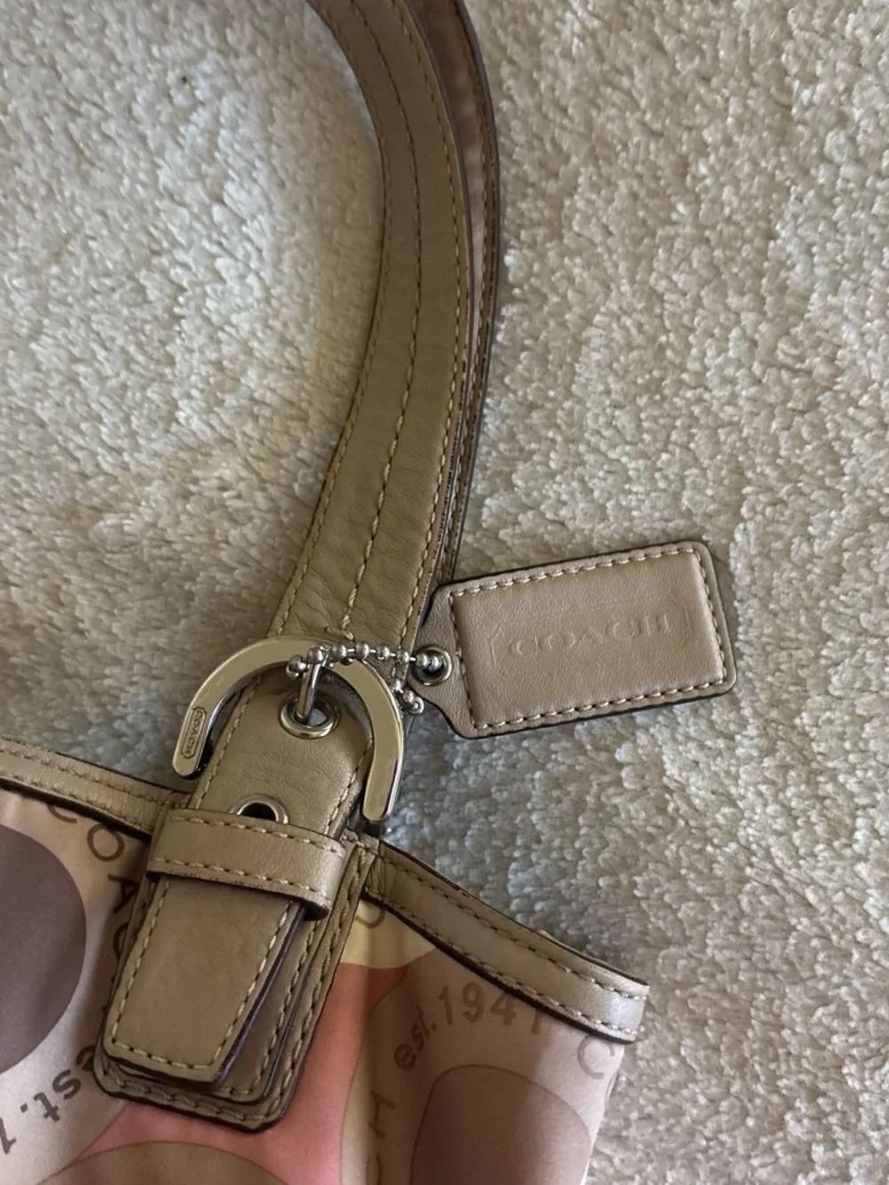 Light Pink Beige Coach Soho Snaphead Tote Purse